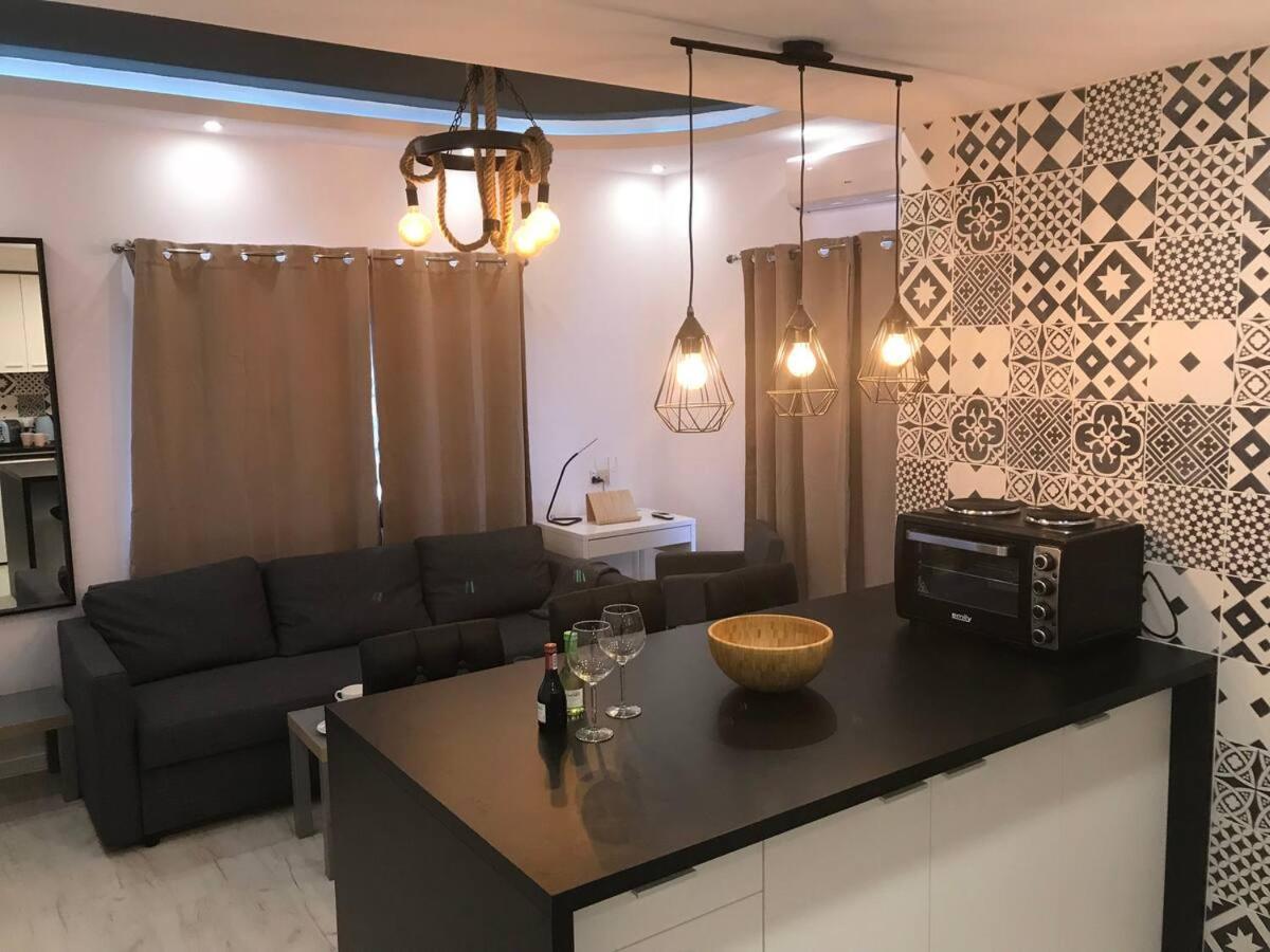 Papadavid Apartments Paphos Bagian luar foto