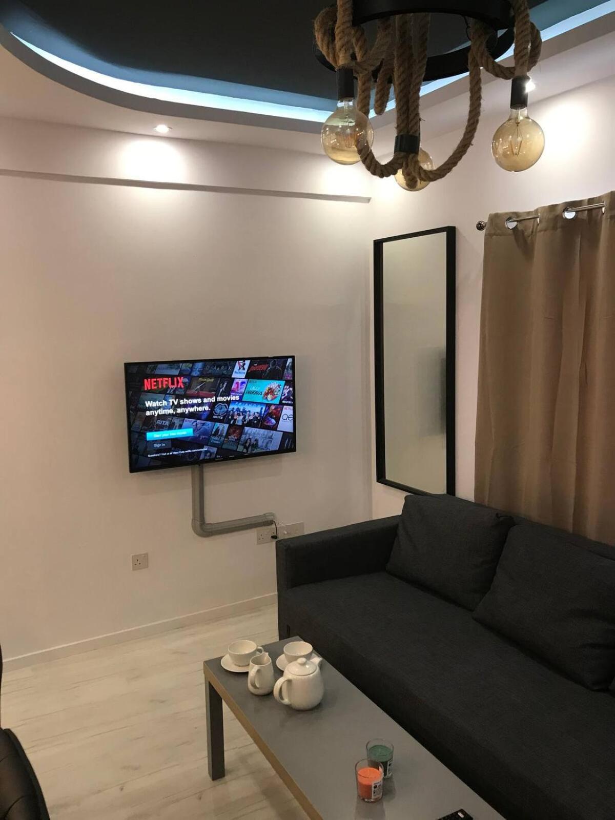 Papadavid Apartments Paphos Bagian luar foto