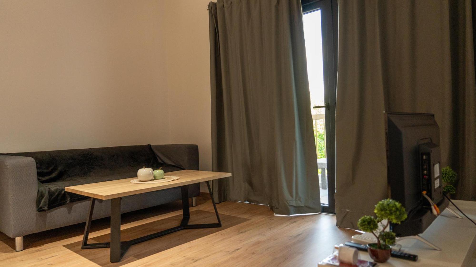 Papadavid Apartments Paphos Bagian luar foto