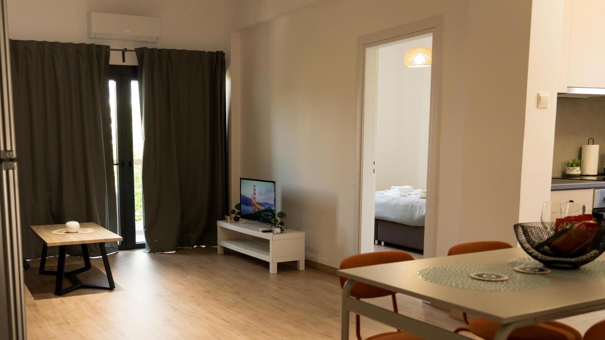 Papadavid Apartments Paphos Bagian luar foto