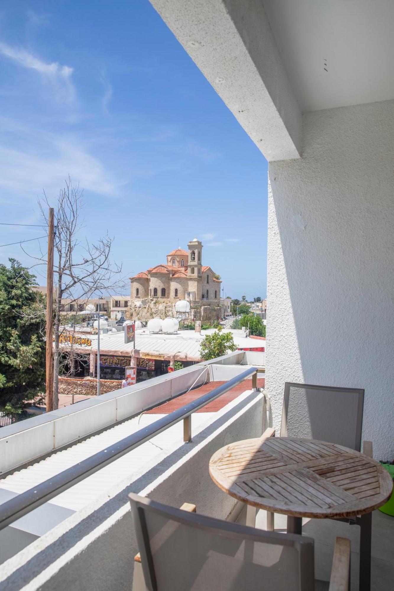 Papadavid Apartments Paphos Bagian luar foto