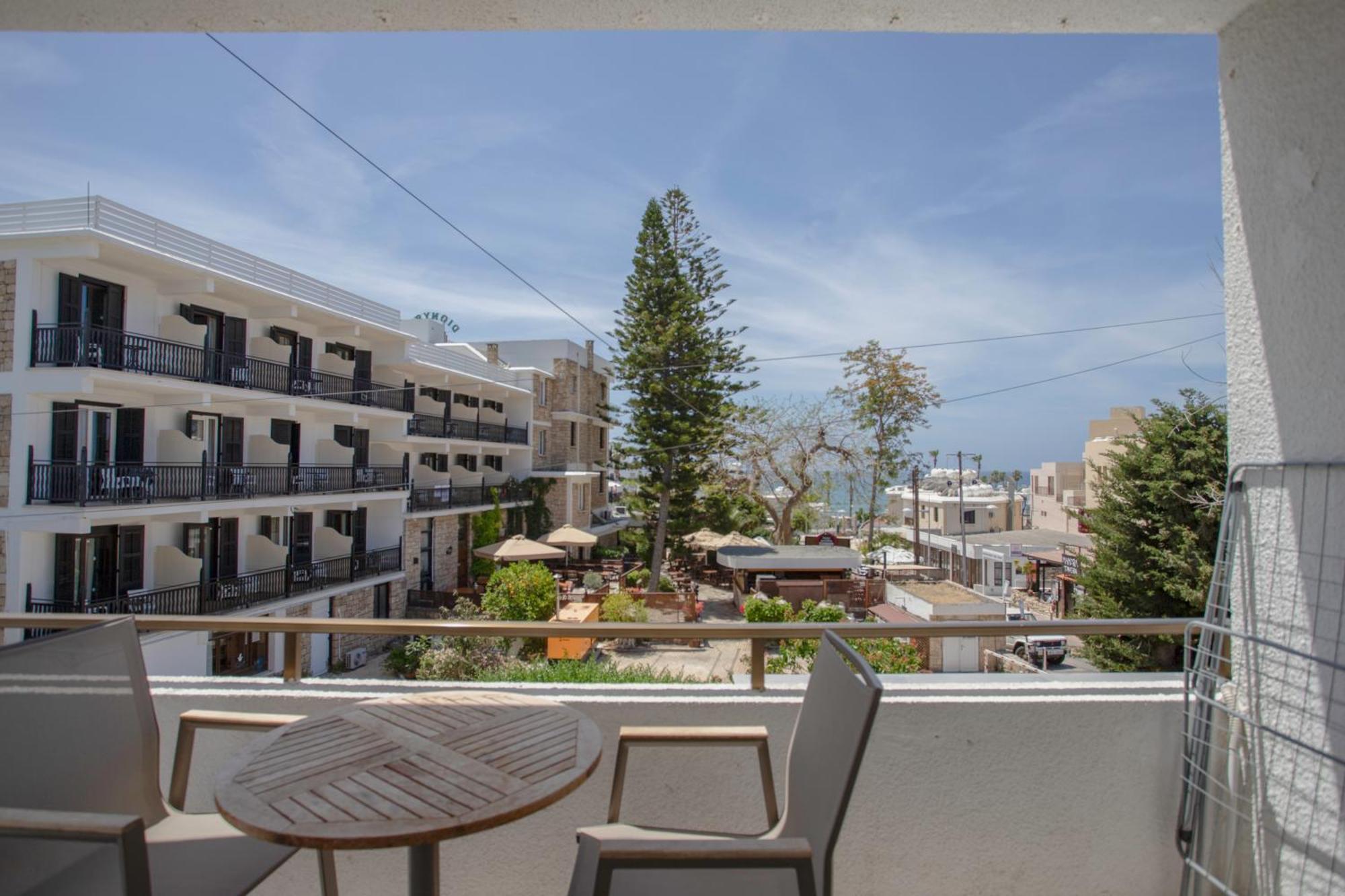 Papadavid Apartments Paphos Bagian luar foto